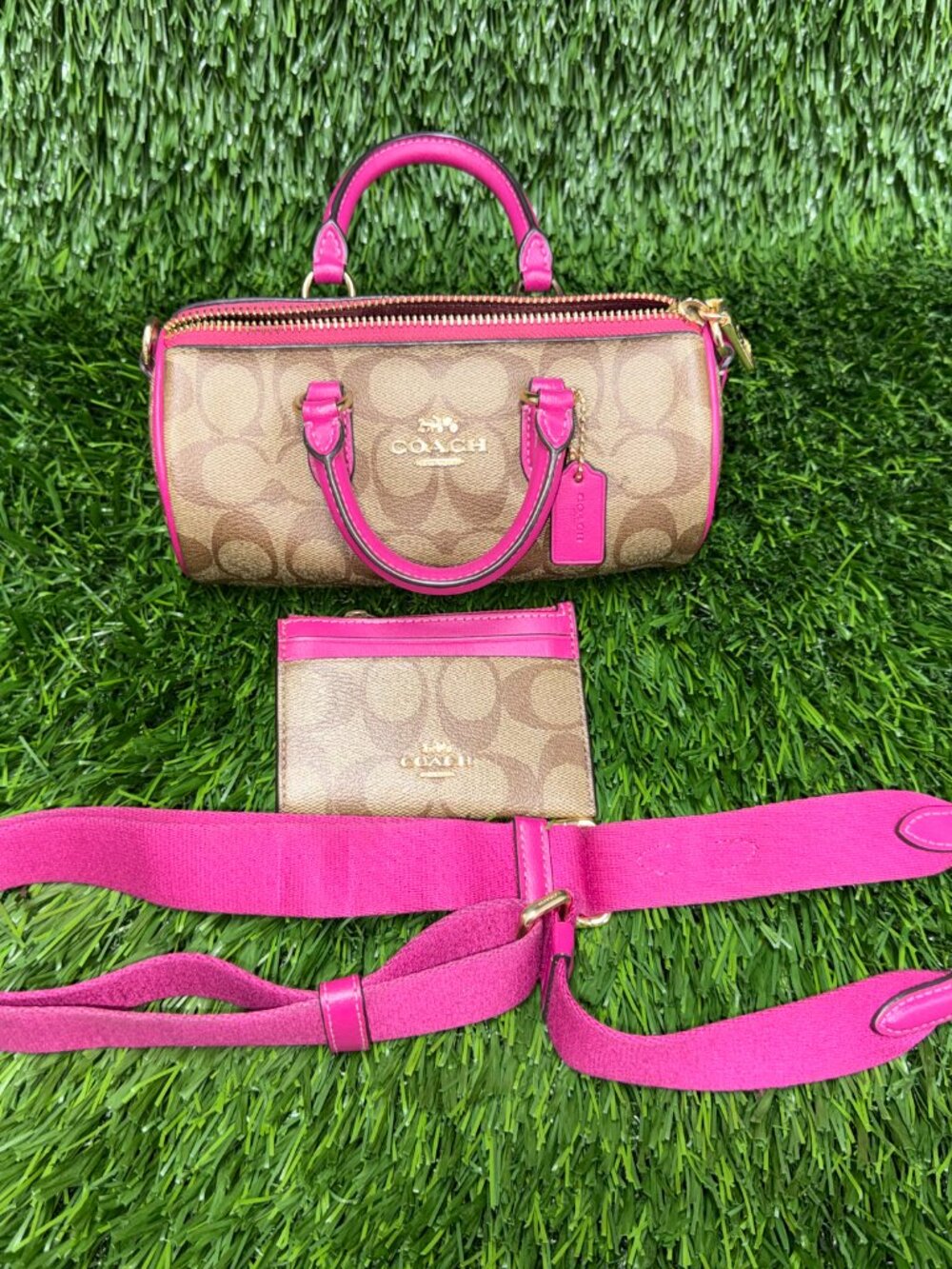 COACH SMALL MINI BAG WITH ID KEYCHAIN WALLET